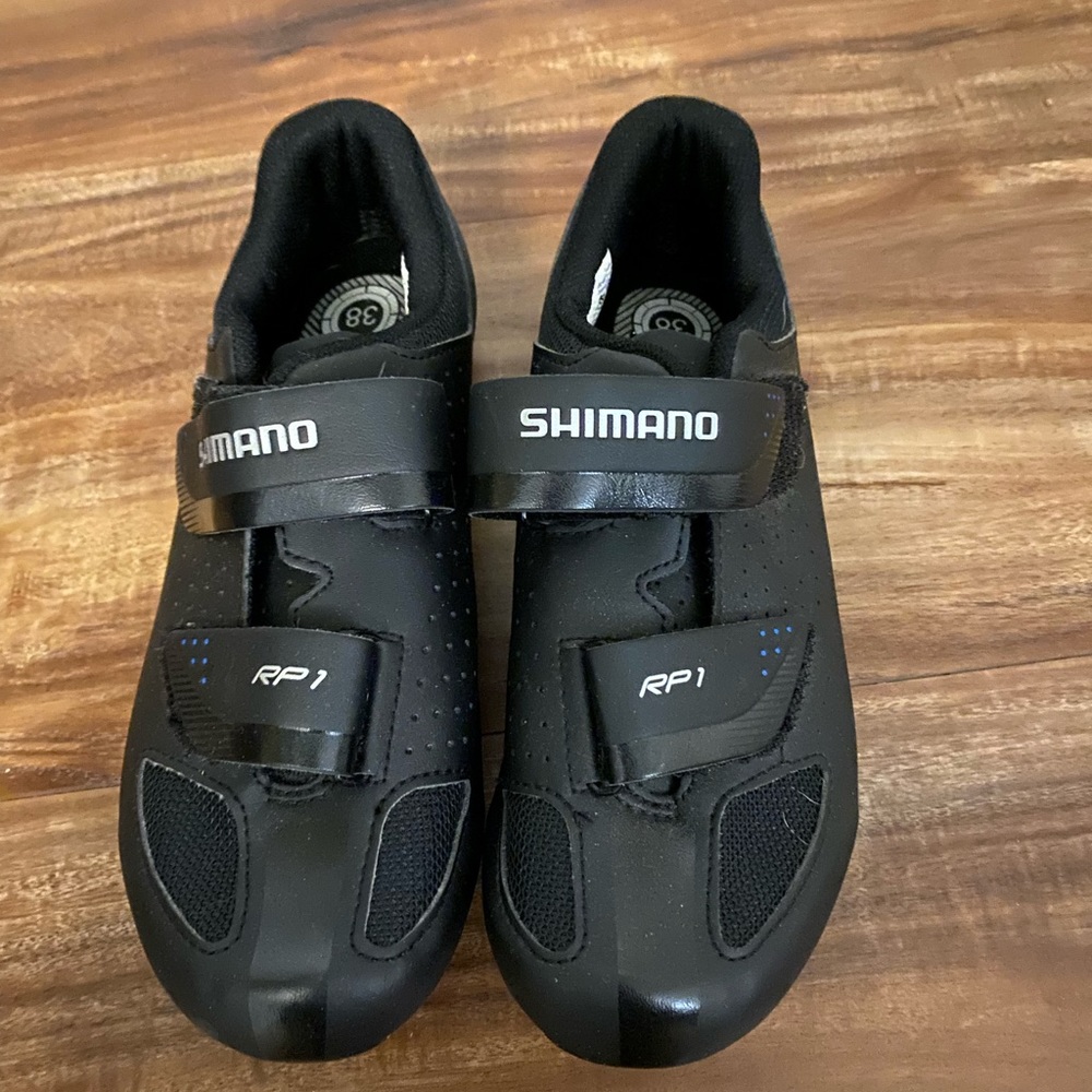 Shimano Indoor Cycling Spin Shoes - Size 38, W 6-6.5 with D Clips for Soulcycle